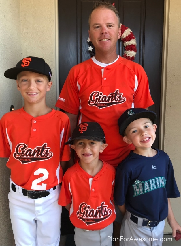 Mom Blog: Little League coach inspires his team and the whole